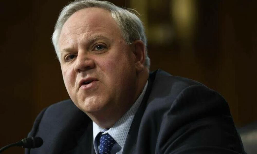 Θετικός στον κορονοϊό ο Αμερικανός υπουργός εσωτερικών